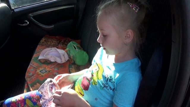 Говорят дети о ресторане, о клубничном коктейле и печенье. смотреть онлайн