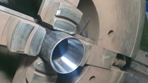 Будни токаря. Нарезаем внутреннюю резьбу на нкт