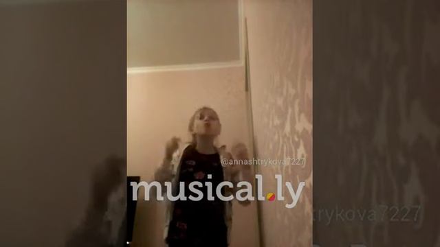 Musical.ly учитель танцев.