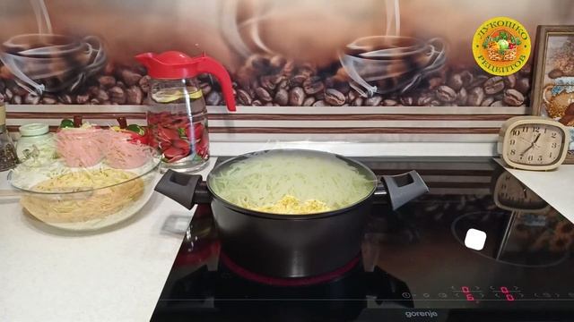 Тушеная капуста с охотничьими колбасками. Невероятно вкусно и быстро!