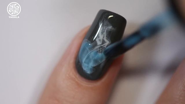Nail design with gel polishes / «Дымок» легко!!! смотреть онлайн