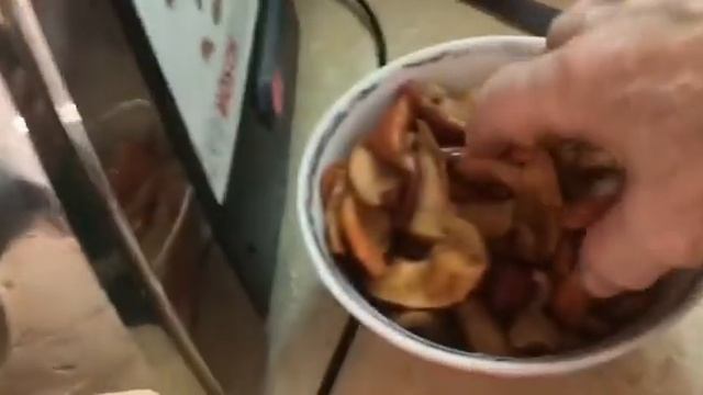 Очень вкусные булочки с повидлом из айвы и груши смотреть онлайн