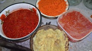 Аджика острая с яблоками