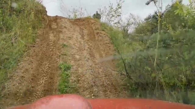 Off Roading Mitsubishi L200, Ford Explorer, Nissan Terrano