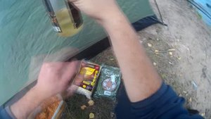 САМАЯ ЛУЧШАЯ И УЛОВИСТАЯ ПРИКОРМКА ДЛЯ ЛЕЩА, КАРАСЯ ИЗ МОЕГО ОПЫТА. ДЕЛАЕМ ВКУСНУЮ ПРИКОРМКУ!)