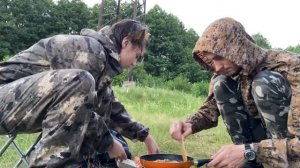 Отдых на природе с ночевкой. Новая палатка и полевая кухня. Готовим на природе.