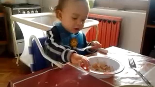 Mihai la masa смотреть онлайн