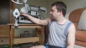 Запуск кинопроектора Украина-4