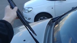 Видео: Как правильно опустить дворники в ЛАДА ЛАРГУС (LADA LARGUS)?