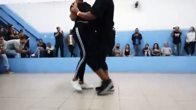 Demo urban kiz Pedro Fênix & Joelíssa Marks смотреть онлайн