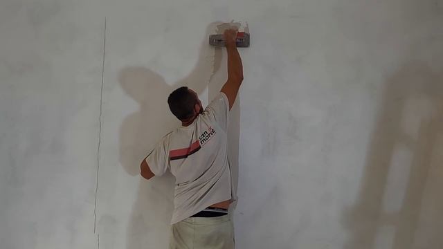 Renovare dormitor.Ep 1 / Amorsare + aplicare glet ceresit ct 127 смотреть онлайн