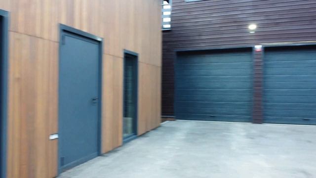 Идеальный дом с бассейном и баней в коттеджном поселке Лаки Парк.