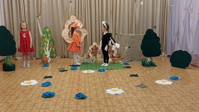 «Сказка про паучка, с которым никто не дружил» смотреть онлайн