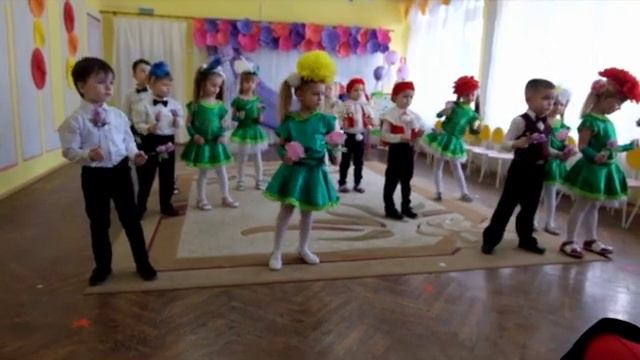 Начало праздника 8 Марта в средней группе. смотреть онлайн