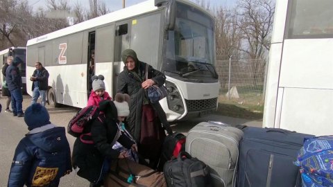 Из Херсонской области в Крым вывезли почти полторы сотни человек