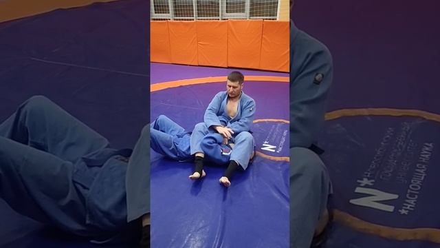 Рычаг локтя через ущемление! Супер прием! Редкий! @nechesoff ? #armbar #judo #дзюдо #болевой #MMA