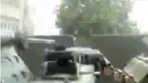Грузинские танки стреляют по домам в Цхинвали. 8 августа