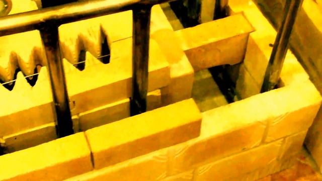 Продолжение кладки печи из шамотного кирпича. смотреть онлайн