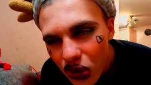 Она Сделала Мне Макияж! *Макияж Мальчику*