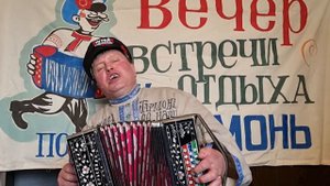 23.04.2022 Никто тебя не любит так, как я. #гармонь #гармонист #гармонистлюбитель