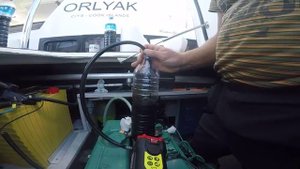То двигателя volvo penta d2-55, замена масла и фильтра