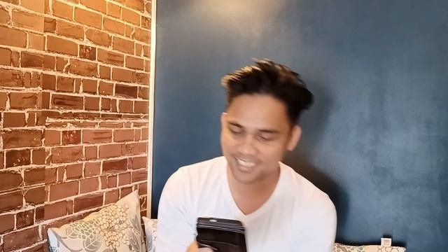 Filipino Singing Russian Song | Филиппинец поет русскую песню