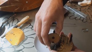 Небольшой обзор эксперимента на часах Весна в  Высоком глянце и небольшой текущий типичный ремонт.