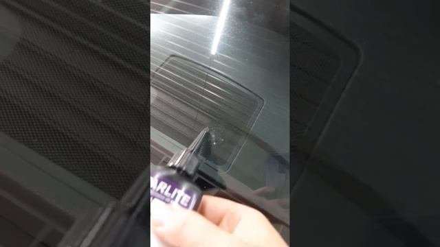 Как заделать скол на лобовом своими руками?