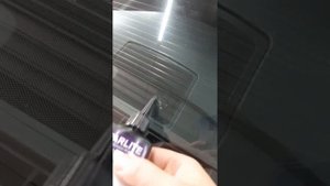 Как заделать скол на лобовом своими руками?