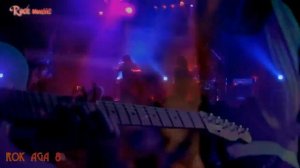 Мощный тяжелый рок.