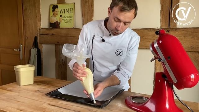 Как использовать белки, если они остались от других рецептов I Французское ПЕЧЕНЬЕ "кошачьи язычки" смотреть онлайн