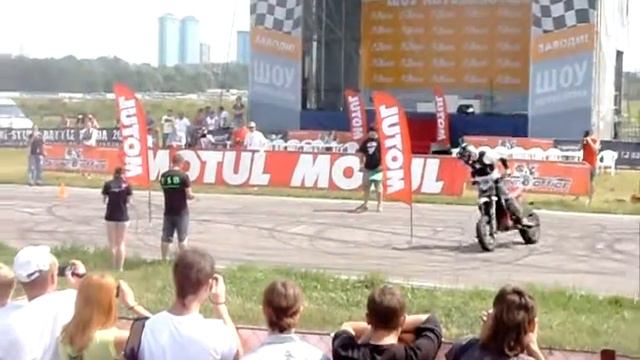 MOTUL M1 Stunt Battle Russia 2011. 3 этап. burnout: Марат Канкадзе