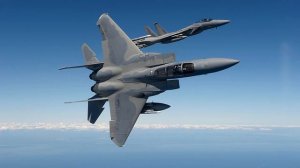 «Российское вторжение»: в Сети высмеяли погоню американских F-15 за «НЛО» .