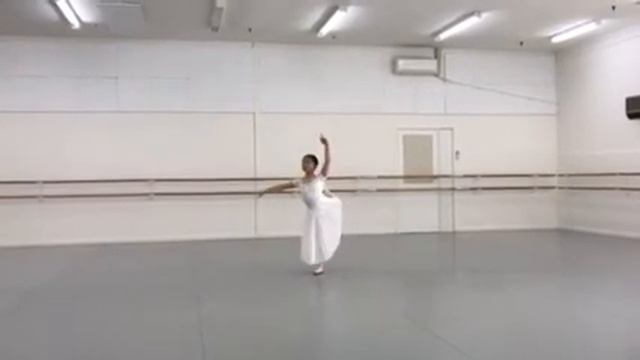 Genée port de bras смотреть онлайн