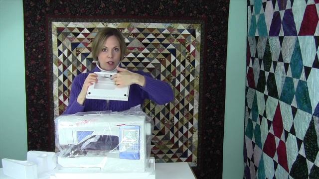 Husqvarna Viking Sapphire 930 01 Introduction & Unboxing смотреть онлайн