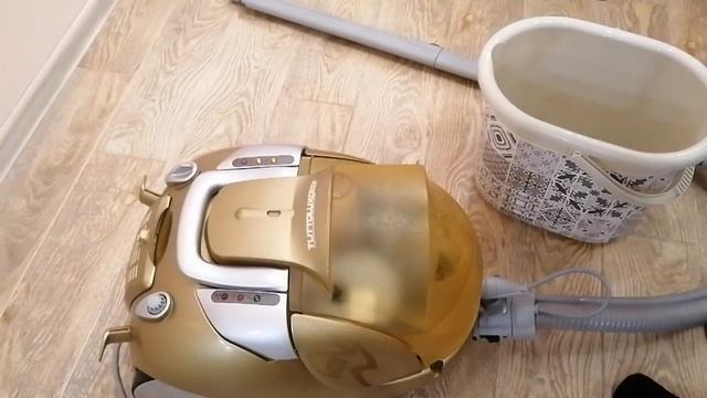 Уход за пылесосами с аквафильтром на примере пылесоса Zepter. смотреть онлайн