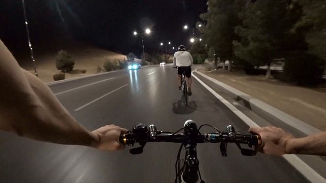 Едем через Бикрову на велосипеде. Ашхабад.