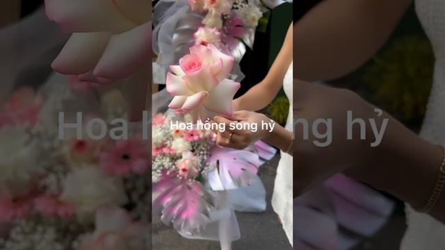 Chọn Kệ Hoa Chúc Mừng Khai Trương Hiện Đại Màu Hồng Có Sến Không? смотреть онлайн