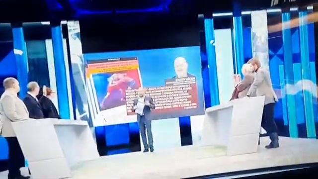 Капсульный отель в аэропорту в Екатеринбурге. смотреть онлайн