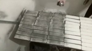 Как покрасить гипсовую плитку