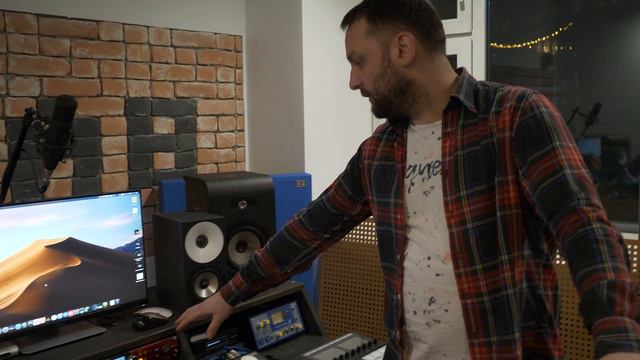 Музыкальный коворкинг на Dante - ColaB смотреть онлайн