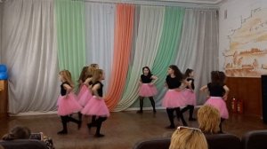 "Меня так тянет хулиганить" исполняет танцевальный коллектив "ВРЕМЯ DANCE"