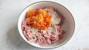 Котлеты с морковью и рисом