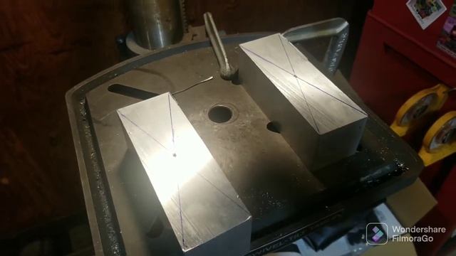 '49 Ford club coupe; home made 2" lowering blocks for the rear смотреть онлайн