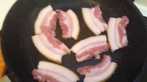 Как приготовить жареный пдчерёвок или свиная грудинка