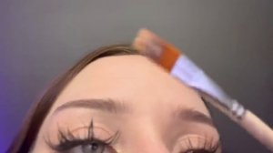 АСМР коррекция бровей, близкий шепот