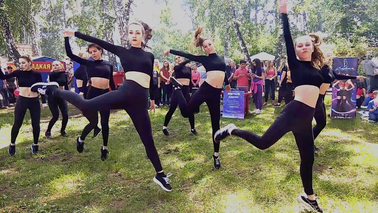 Городской пикник 2018, Омск. Выступление школы танцев "Багира"