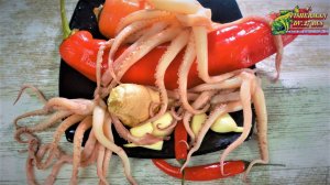 Салат с кальмаром по-Корейски, за ним стоят в очередь, хотите знать секрет приготовления кальмара ?