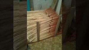 Уборка и вязание веника сорго.