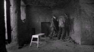 Дом в пещере